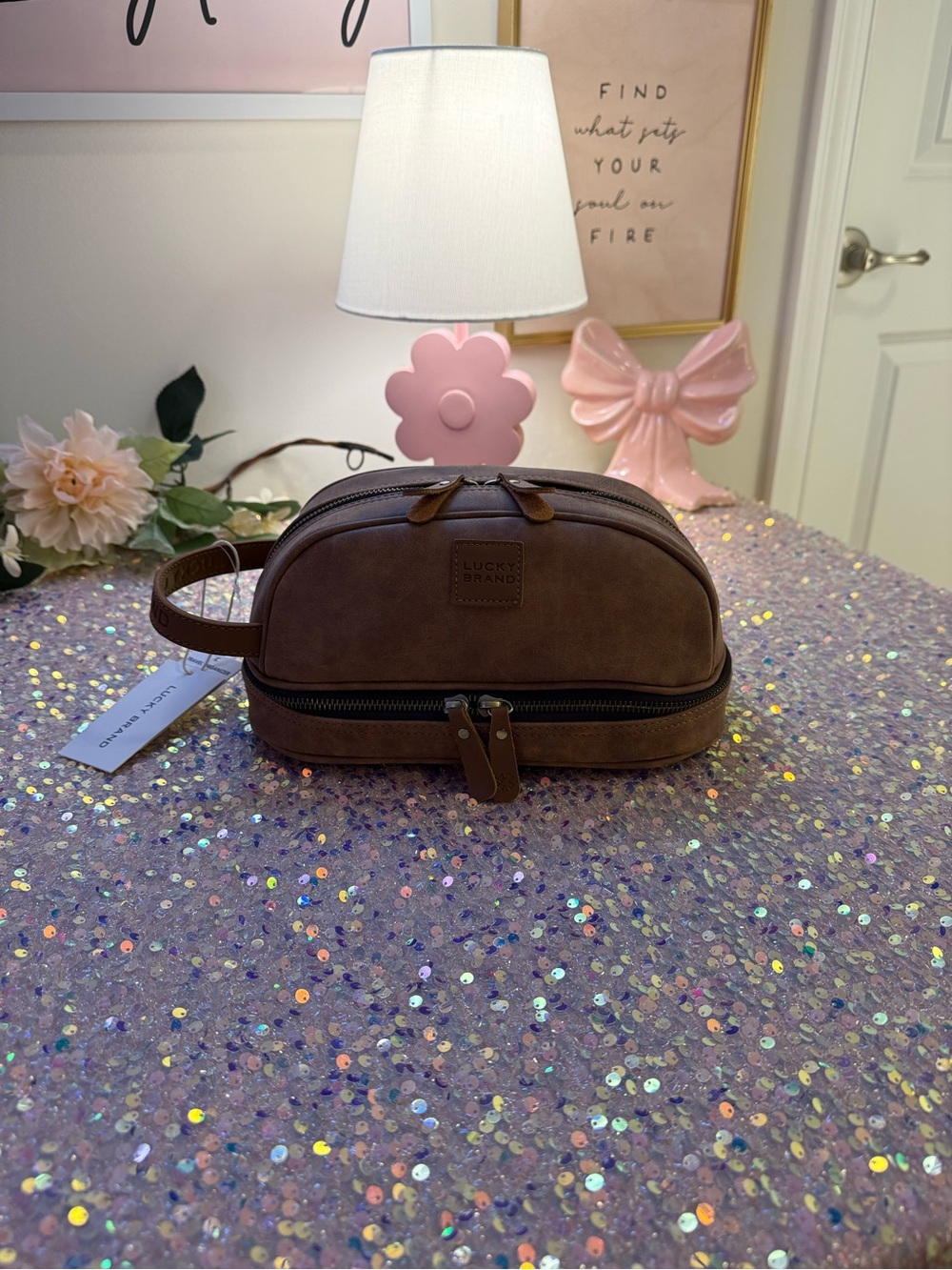 ✨ NWT ✨ Lucky Brand Dopp Travel Organizer in Brown 🤎🍀